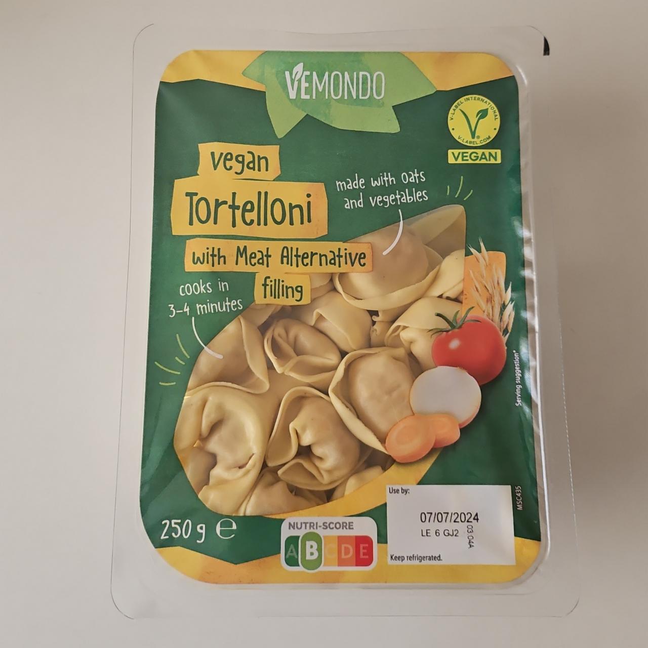 Фото - Vegan Tortelloni with meat alternative filling Vemondo