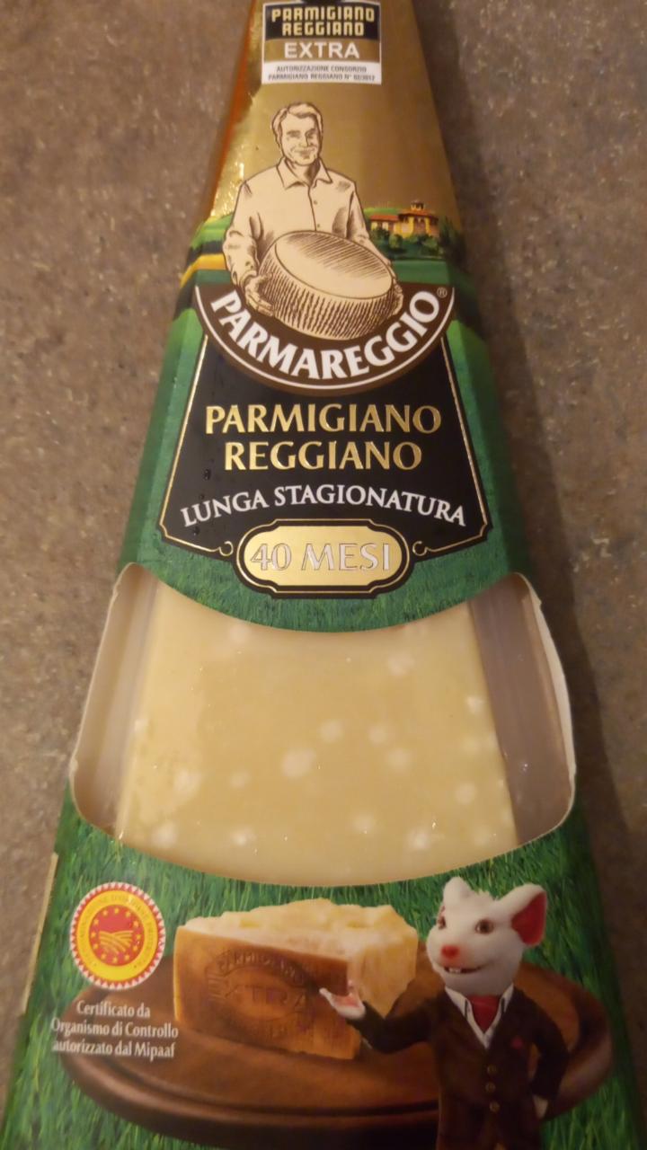 Фото - Parmigiano reggiano oltre 40 mesi Parmareggio