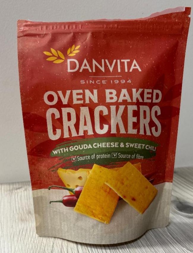 Фото - Oven baked crackers with gouda cheese&sweet chili Danvita