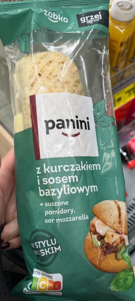 Фото - Panini z kurczakiem i sosem bazyliowym Żabka