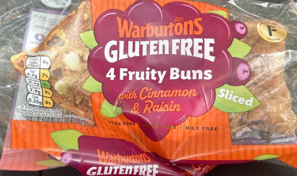 Фото - Gluten free 4 sliced fruity buns with cinnamon & raisin Warburtons