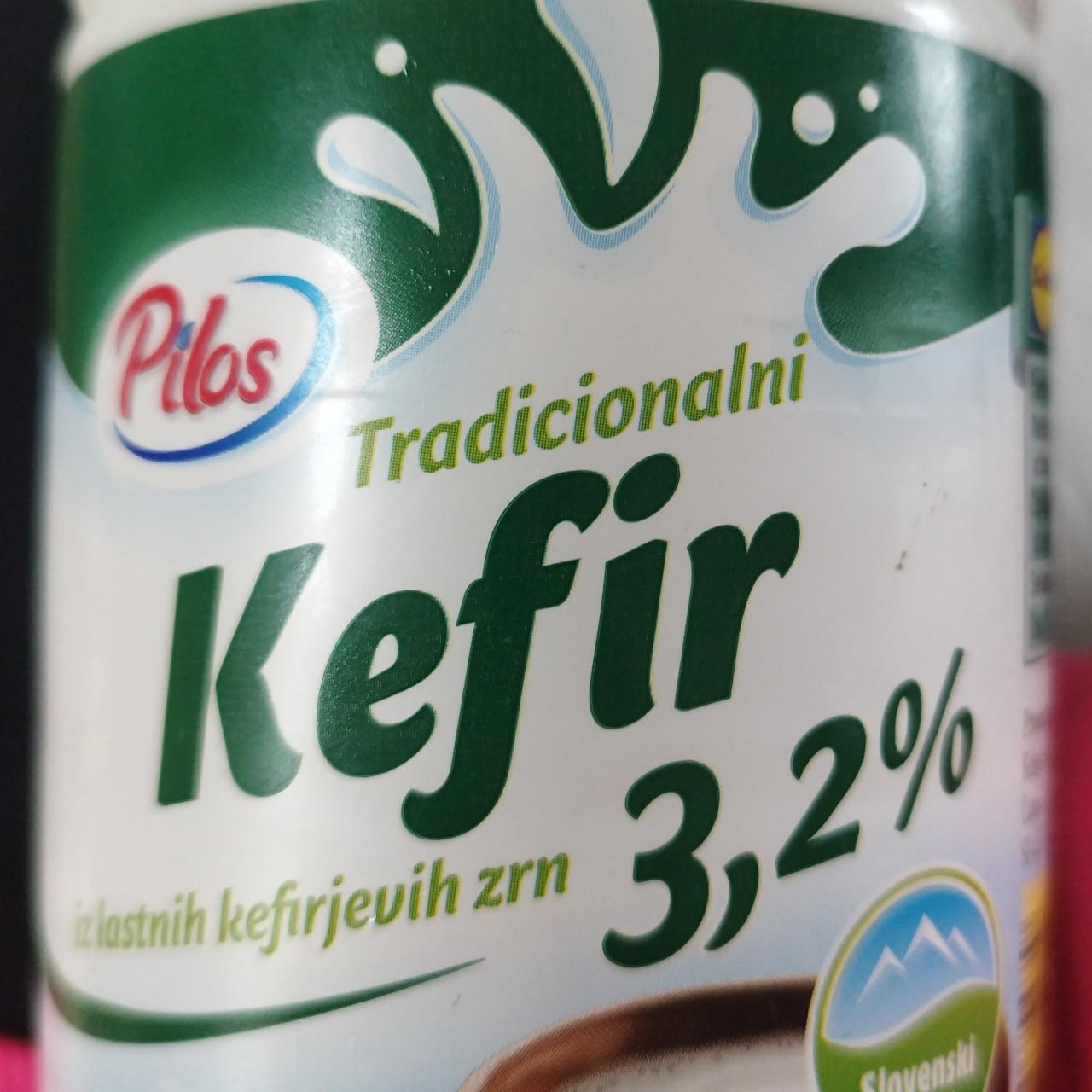 Фото - Kefir tradicionalni 3.2% Pilos