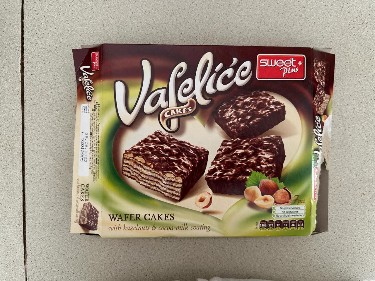 Фото - Wafer cake with hazelnut&cocoa-milk coating Vafelice Sweet Plus