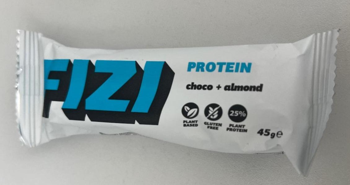 Фото - Батончик протеиновый в шоколадной глазури Миндаль+шоколад Protein Bar Choco+Almond Fizi