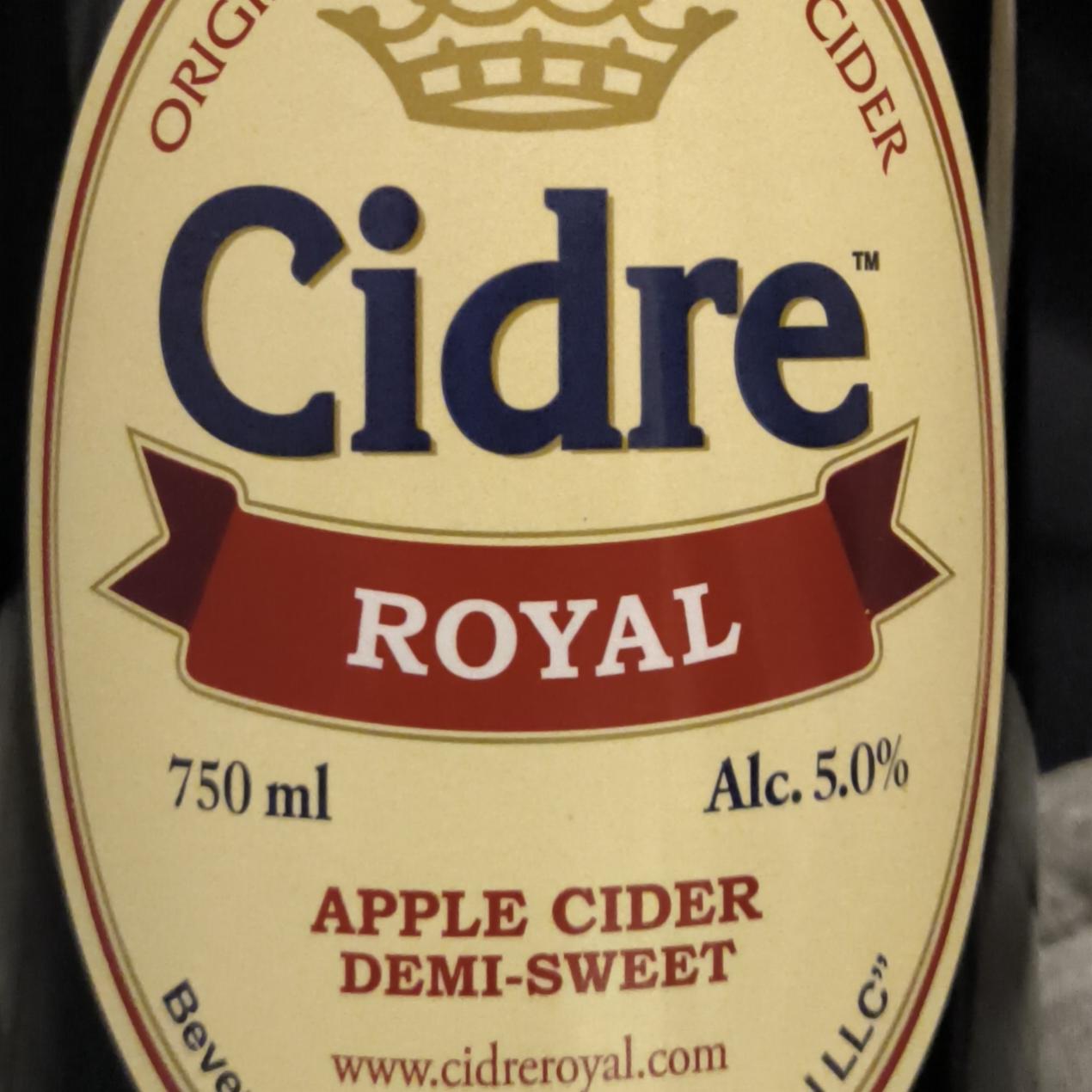 Фото - Сидр 5% полусладкий Яблочный Cidre Royal