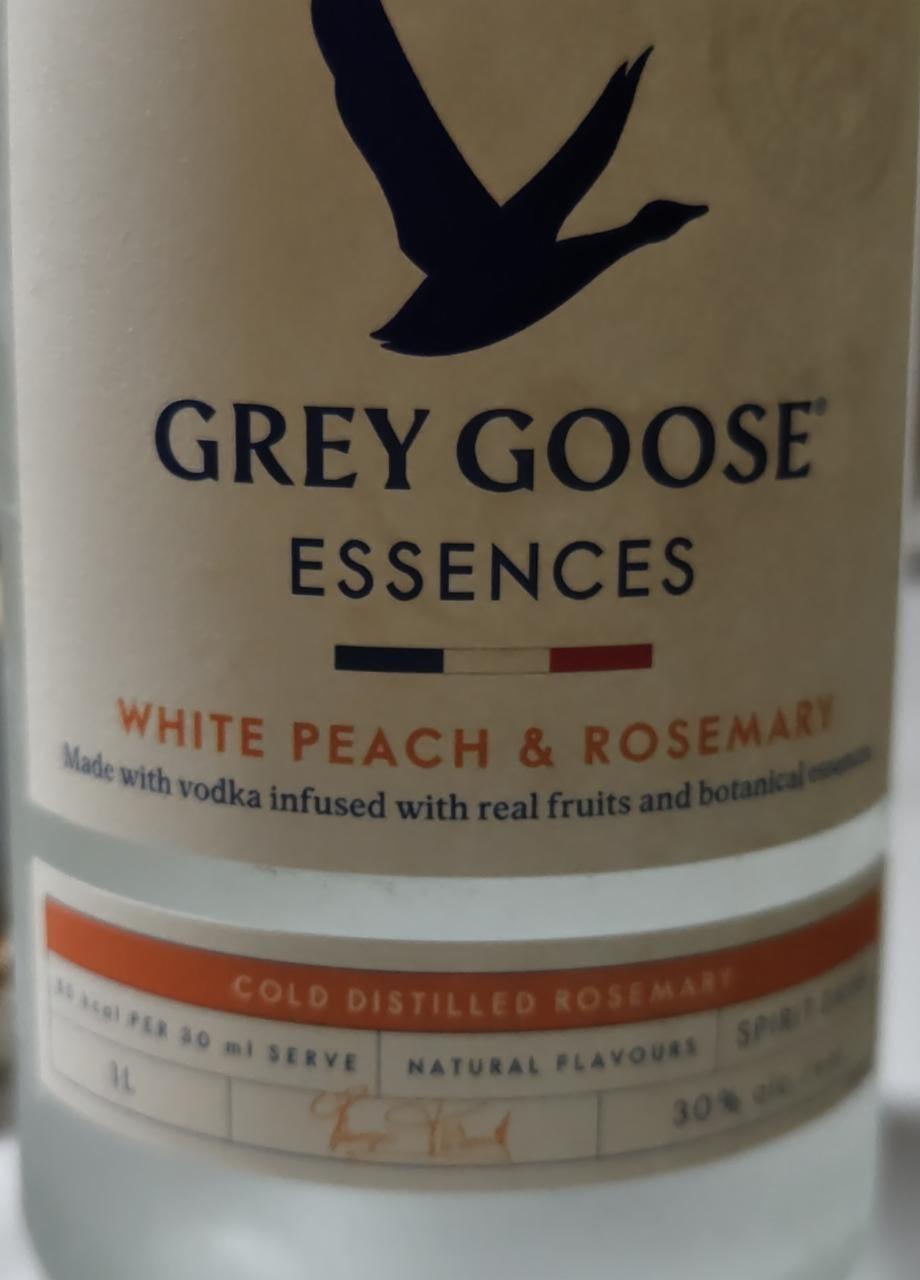 Фото - Spirit drink natural white peach & rosemary Grey Goose Essences