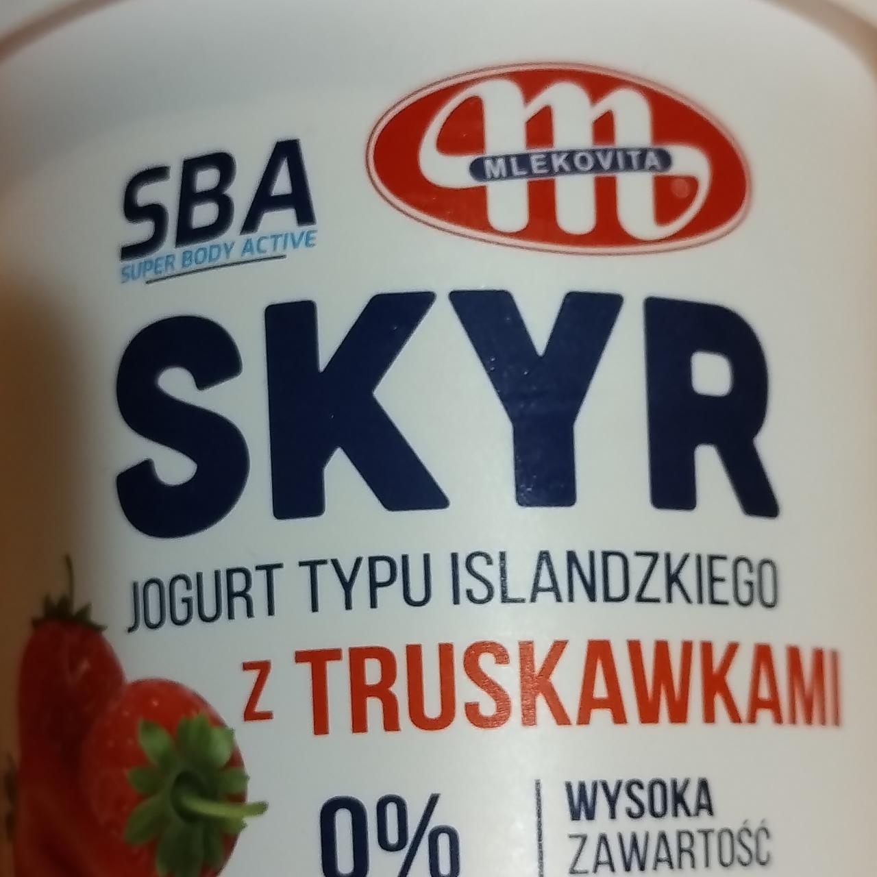 Фото - Йогурт 0% исландский Skyr с клубникой Mlekovita