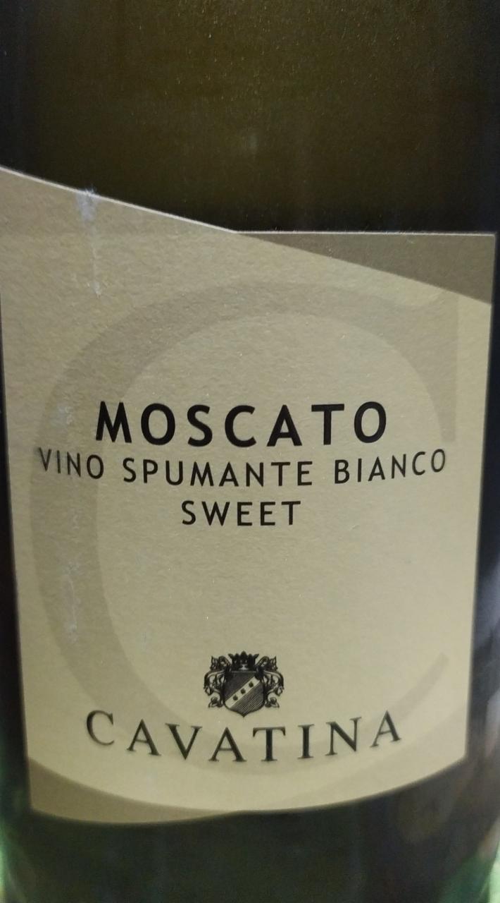 Фото - Шампанское белое полусладкое Moscato vino spumante bianco sweet Cavatina