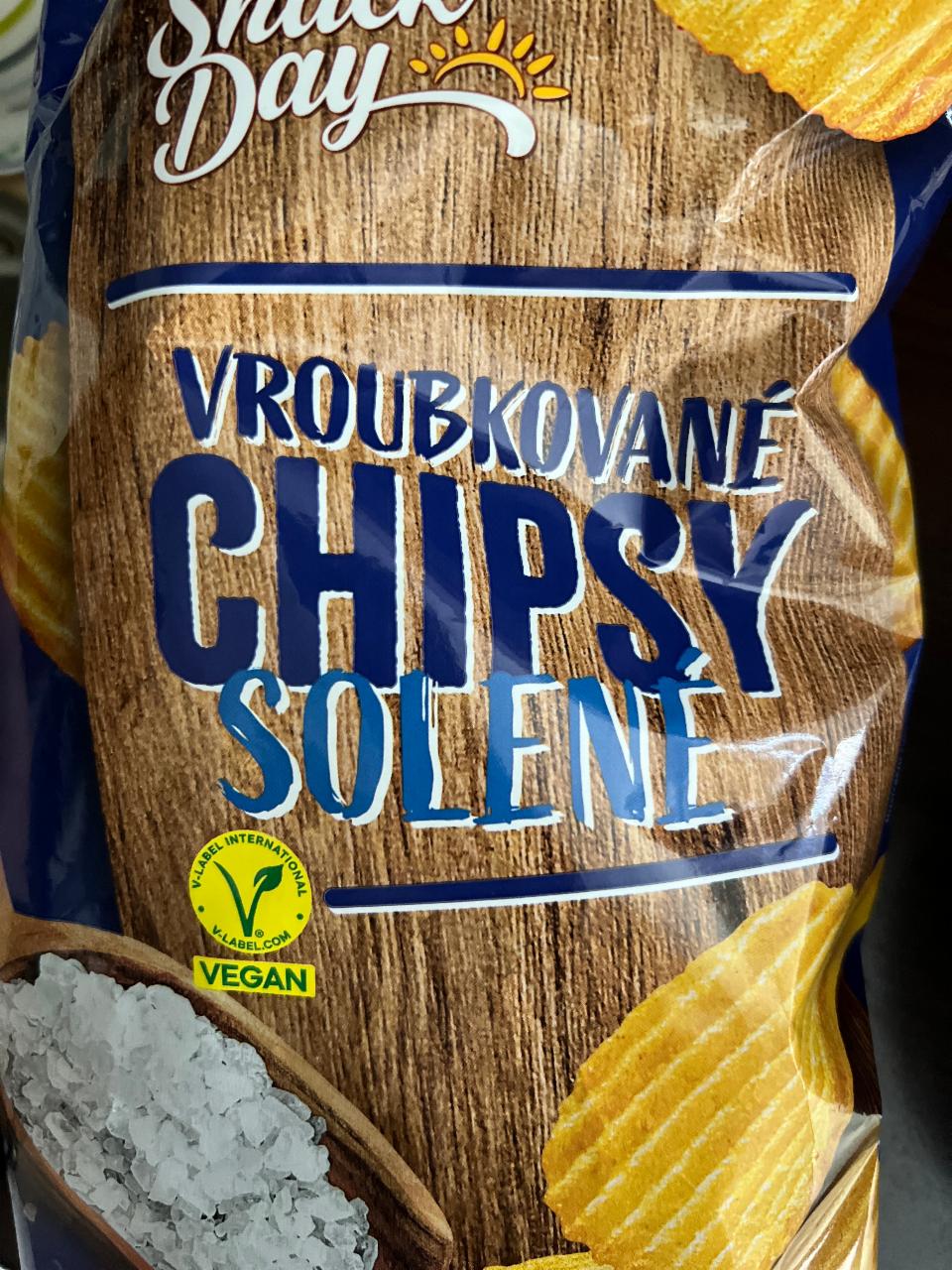 Фото - Vroubkované chipsy solené Snack Day