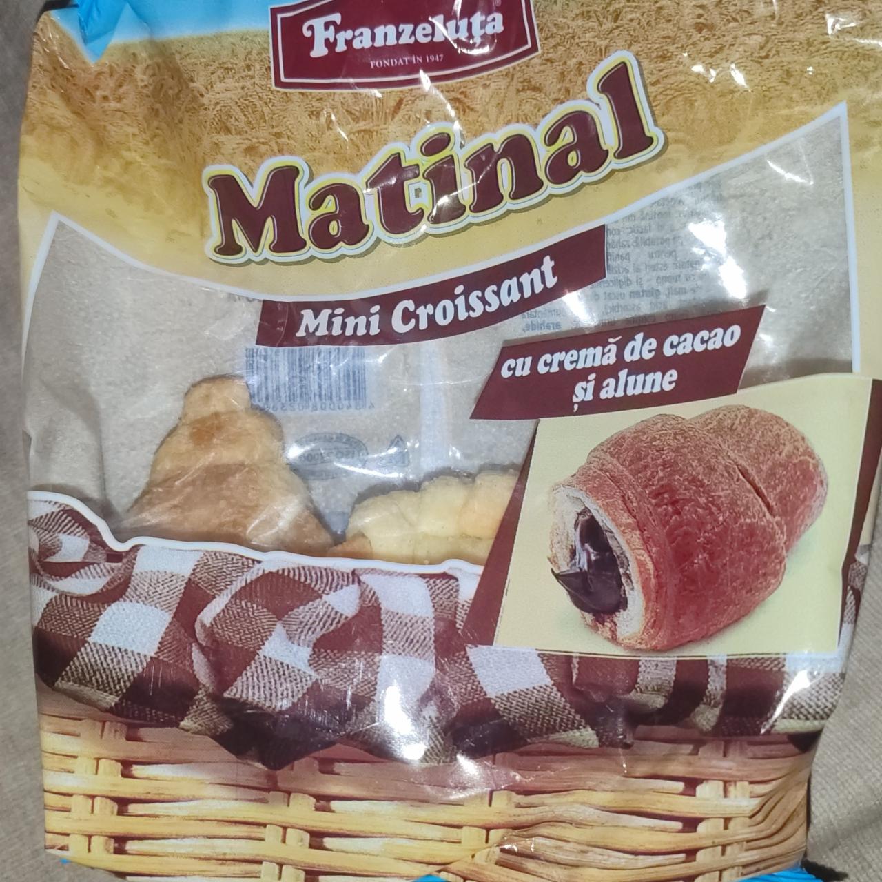 Фото - Matinal mini croissant cu crema de cacao si alune Franzeluta