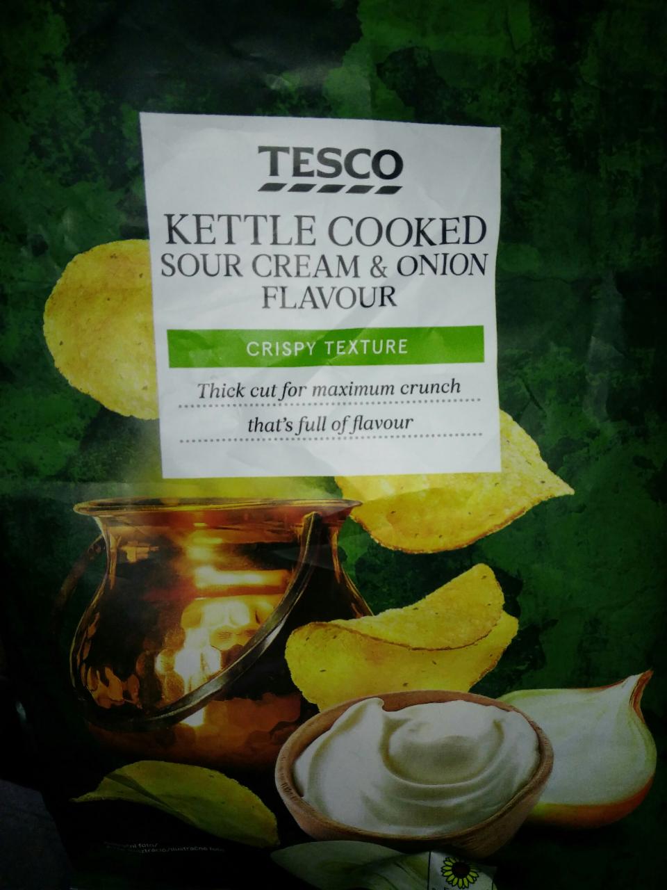 Фото - Kettle Chips Sour Cream&Onion flavour crispy texture Tesco