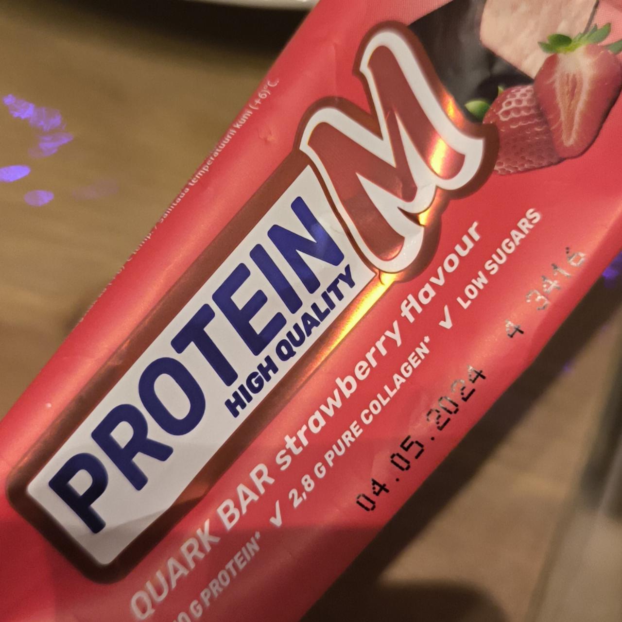 Фото - Batonik Quark Bar smak truskawkowy ProteinM