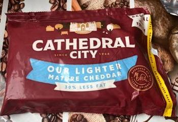 Фото - Our Lighter Mature Cheddar Cathedral City