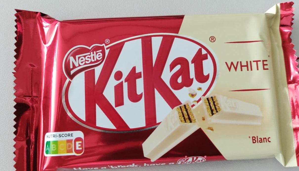 Фото - KitKat White Nestlé