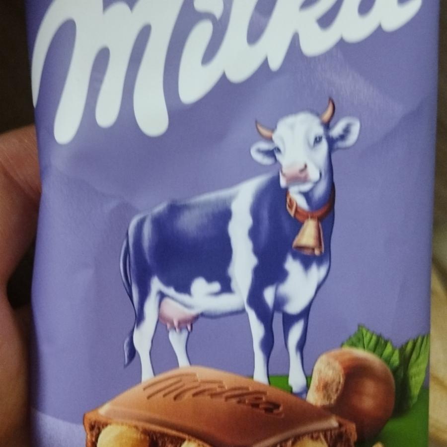 Фото - Шоколад молочный с цельным фундуком Milka