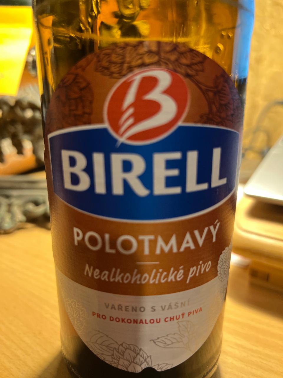 Фото - Pivo polotmavávý nealkoholické Birell