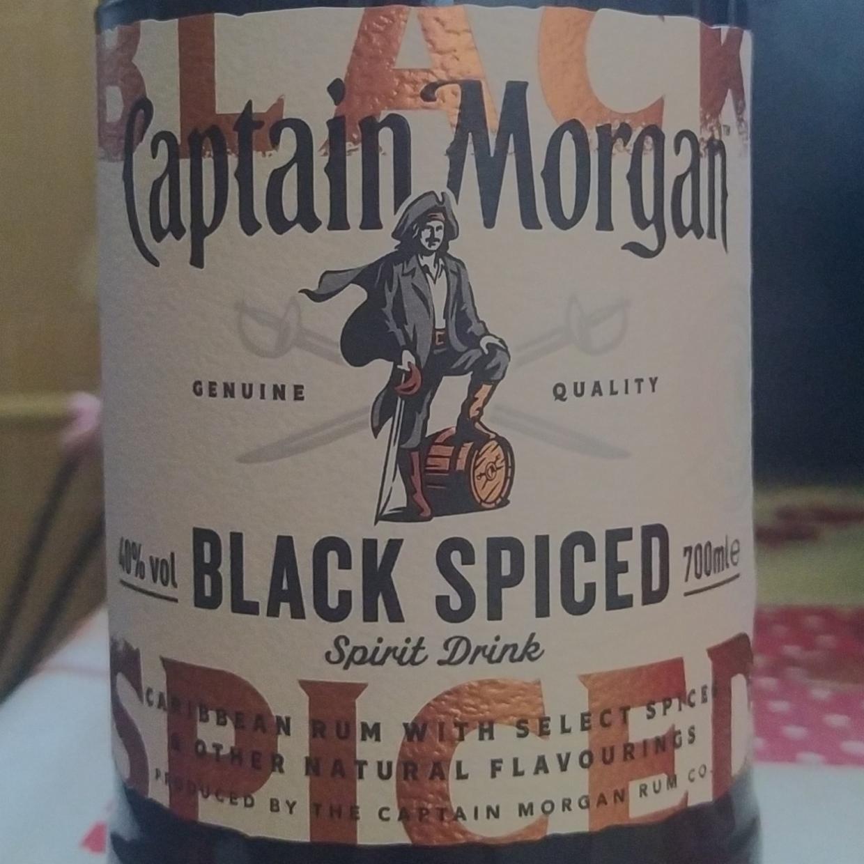 Фото - Черный ром Black Spiced Captain Morgan